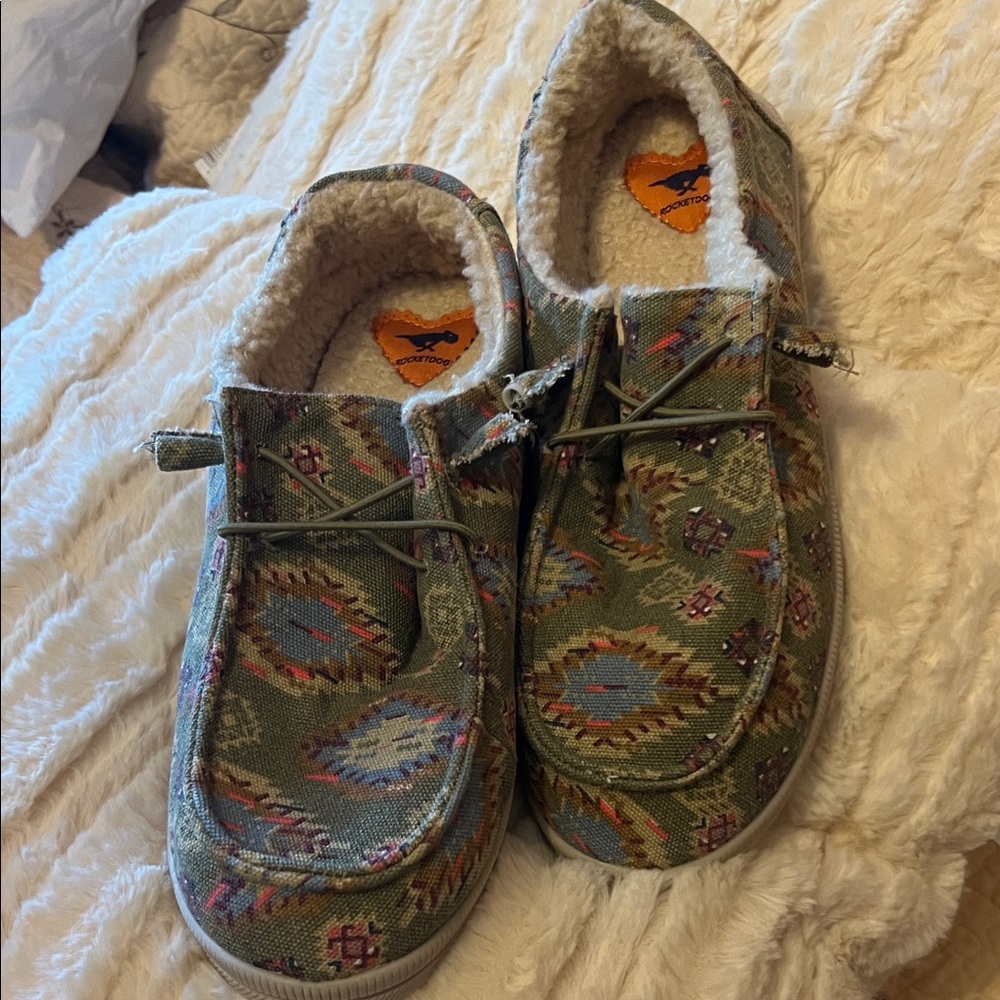 Rocket Dog Multicolor Patterned shoes Women’s 11